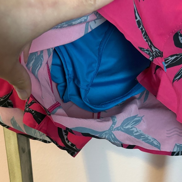 Janji Pink and Black Athletic Shorts - Picture 4 of 6